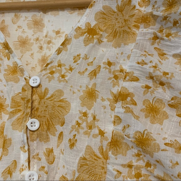 Rebellion | Vintage Y2K Button Up Top - Picture 4 of 16